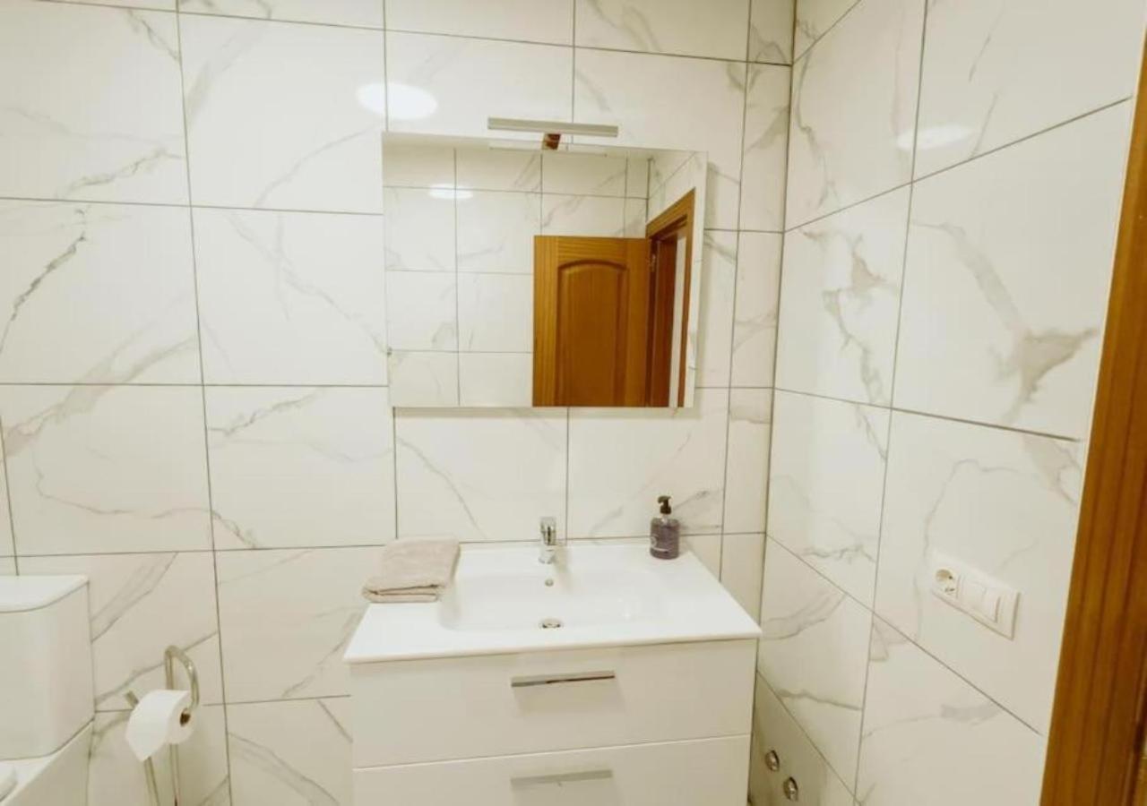 אדחה Seaview Splendor 2 Bedroom Modern Comfort מראה חיצוני תמונה